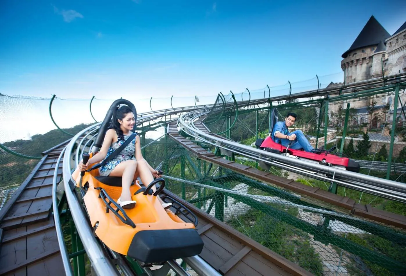 Fantasy Park Ba Na Hills - Vietnam largest indoor amusement park
