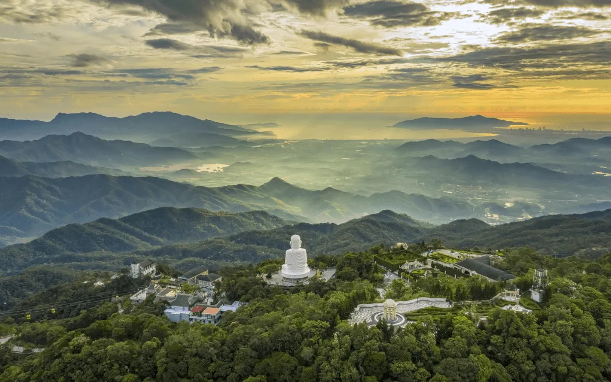 Buddha statues at Linh Ung Pagoda Ba Na Hills
