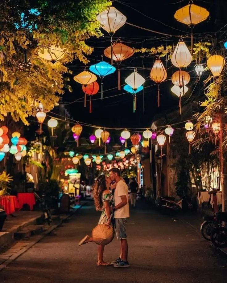 Hoi An Lantern Festival on Thu Bon River - floating candles