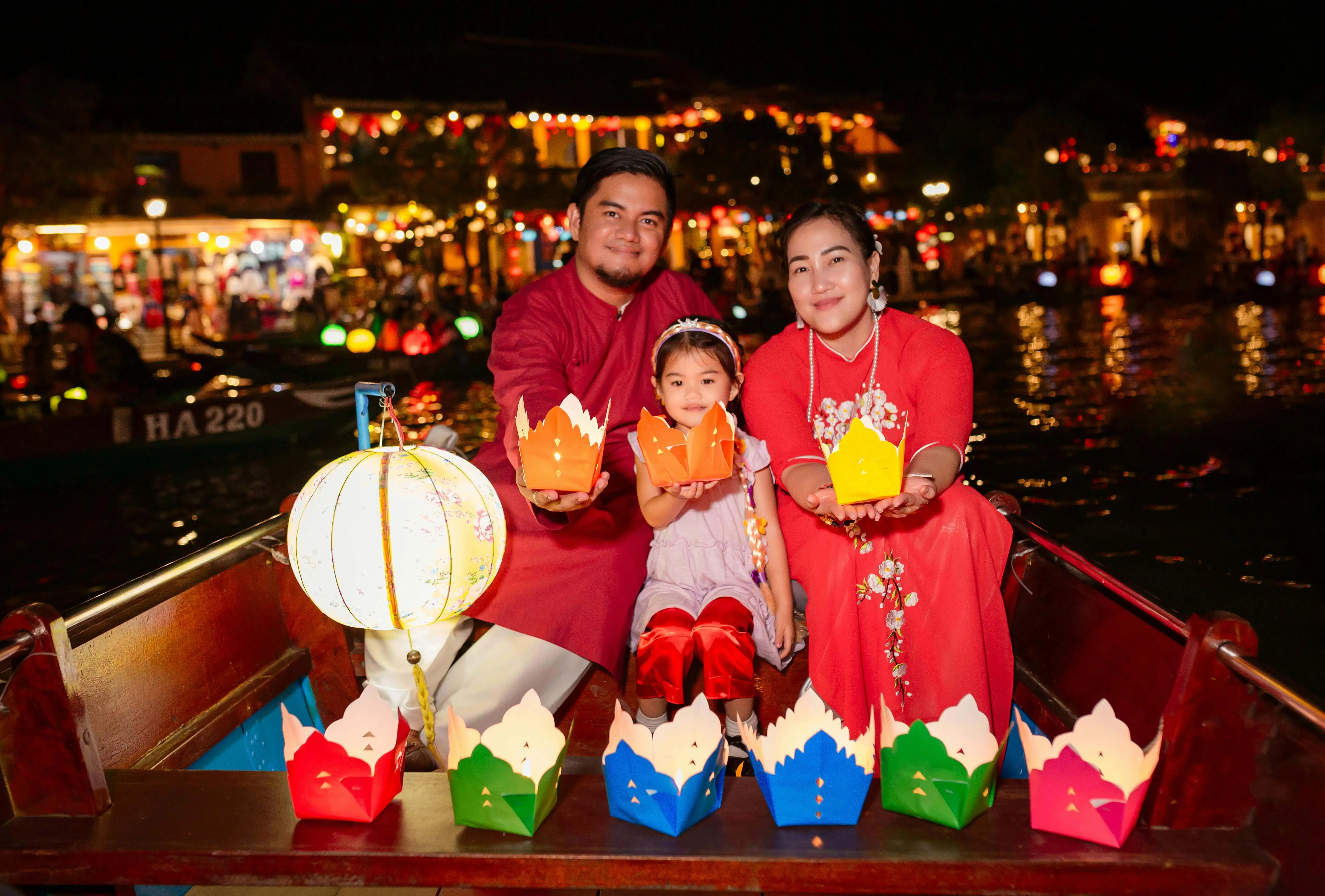 Thu Bon River in Hoi An with traditional boats