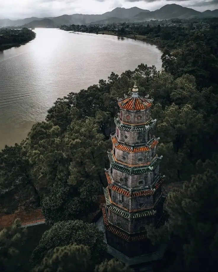 Thien Mu Pagoda Hue - Vietnam tallest pagoda 7 storeys