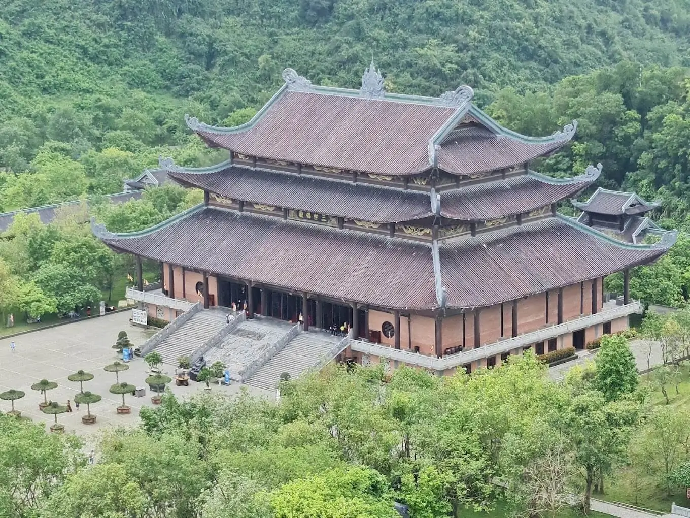 Bai Dinh Pagoda Buddha