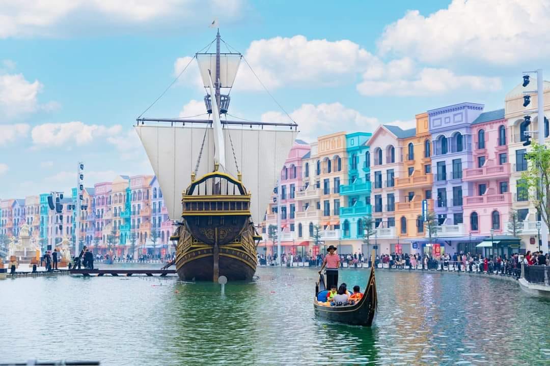 Phu Quoc Grand World Venice River Boating