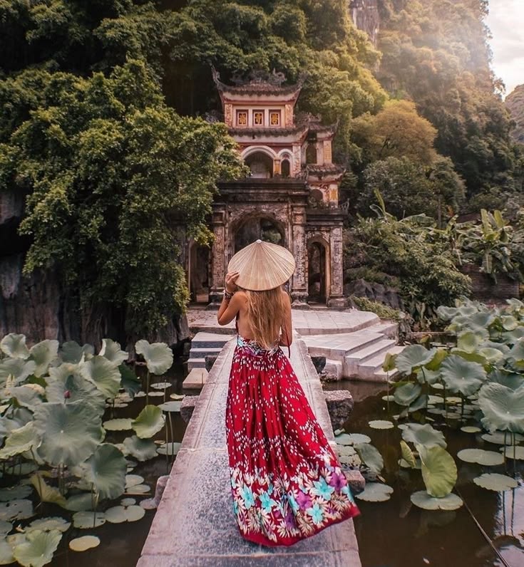 Ninh Binh - Bich Dong Pagoda