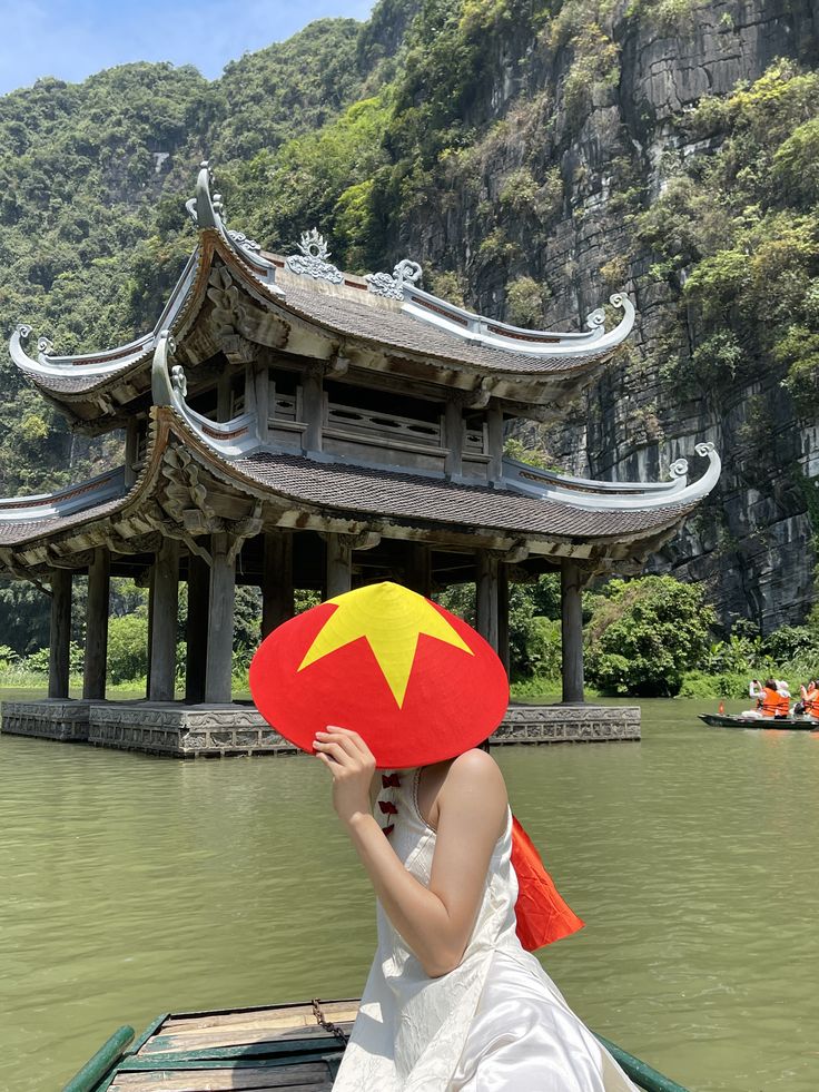 Ninh Binh - Trang An Boat Ride