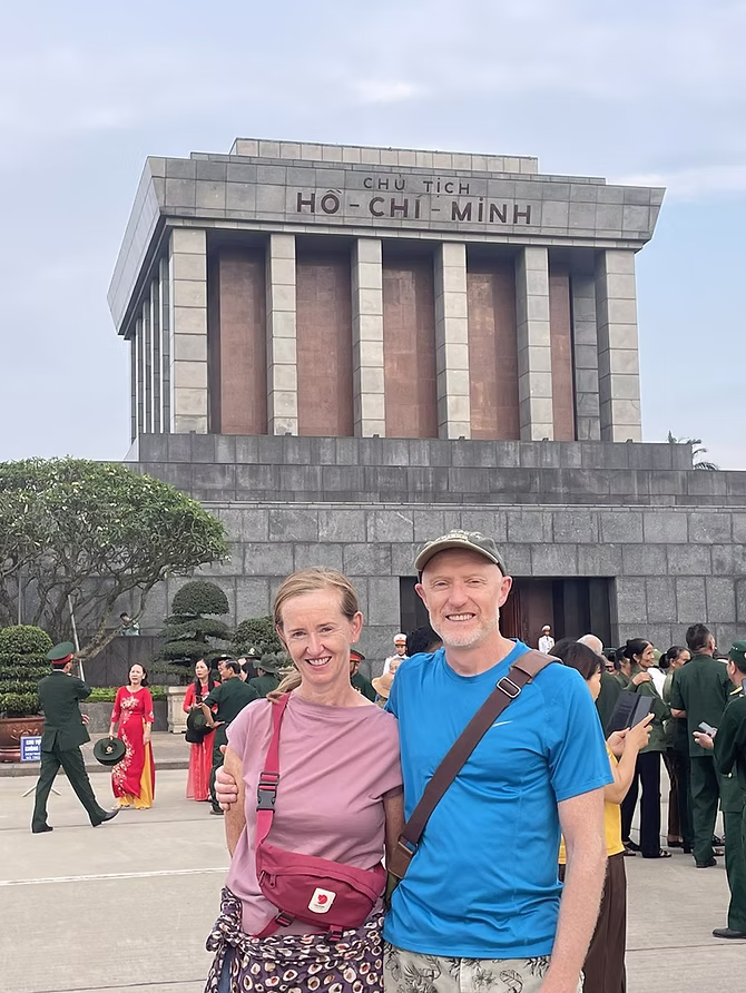Hanoi - Ho Chi Minh Complex