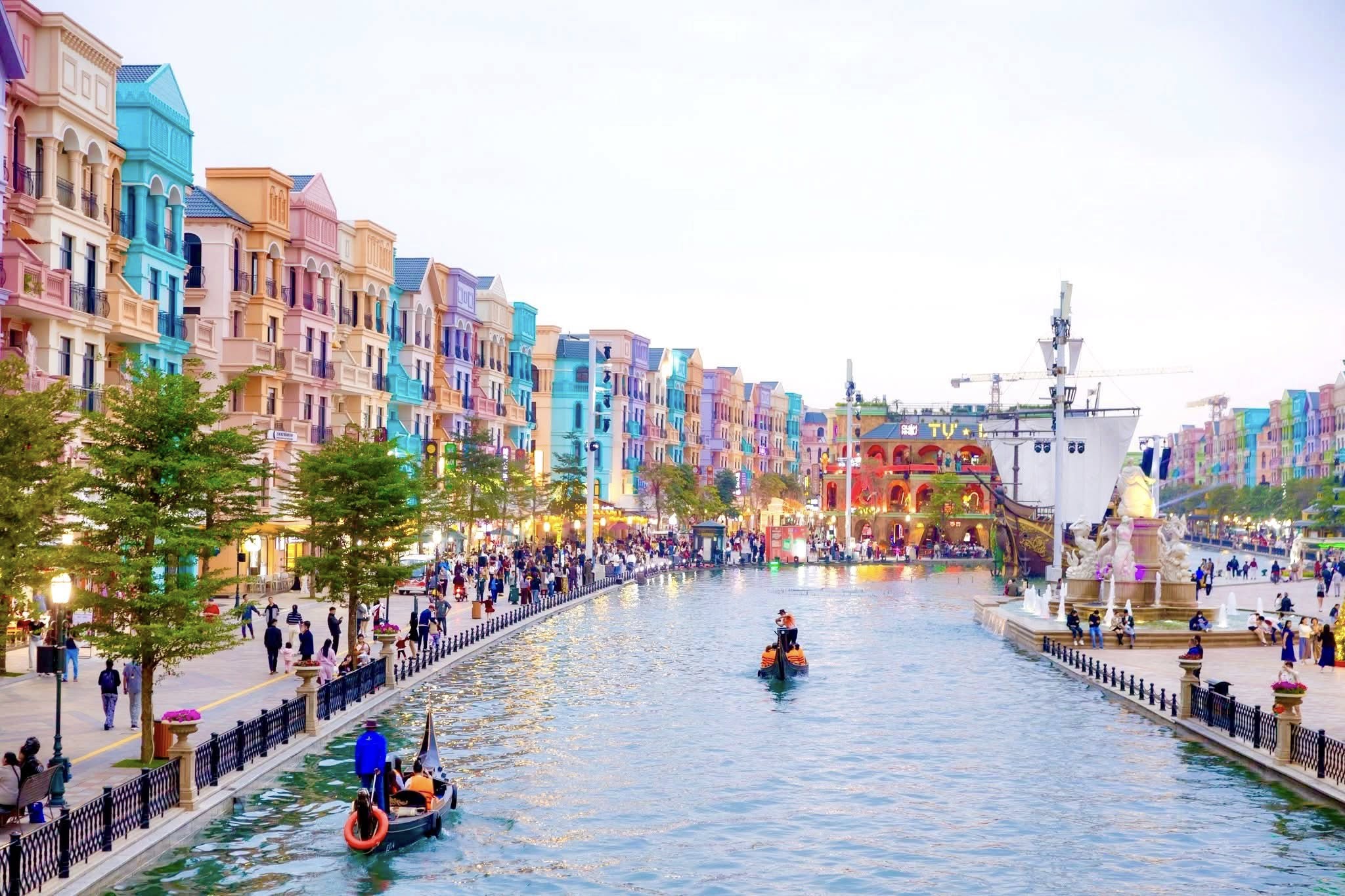 Phu Quoc - Grand World Venice Canal
