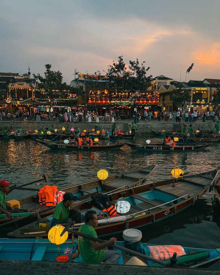 Hoi An - Lantern Festival Vietnam